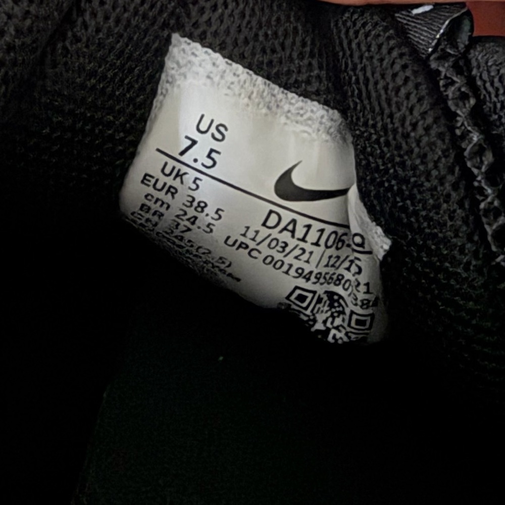 Nike Quest 4 Womens Sneakers - Picture 4 of 5